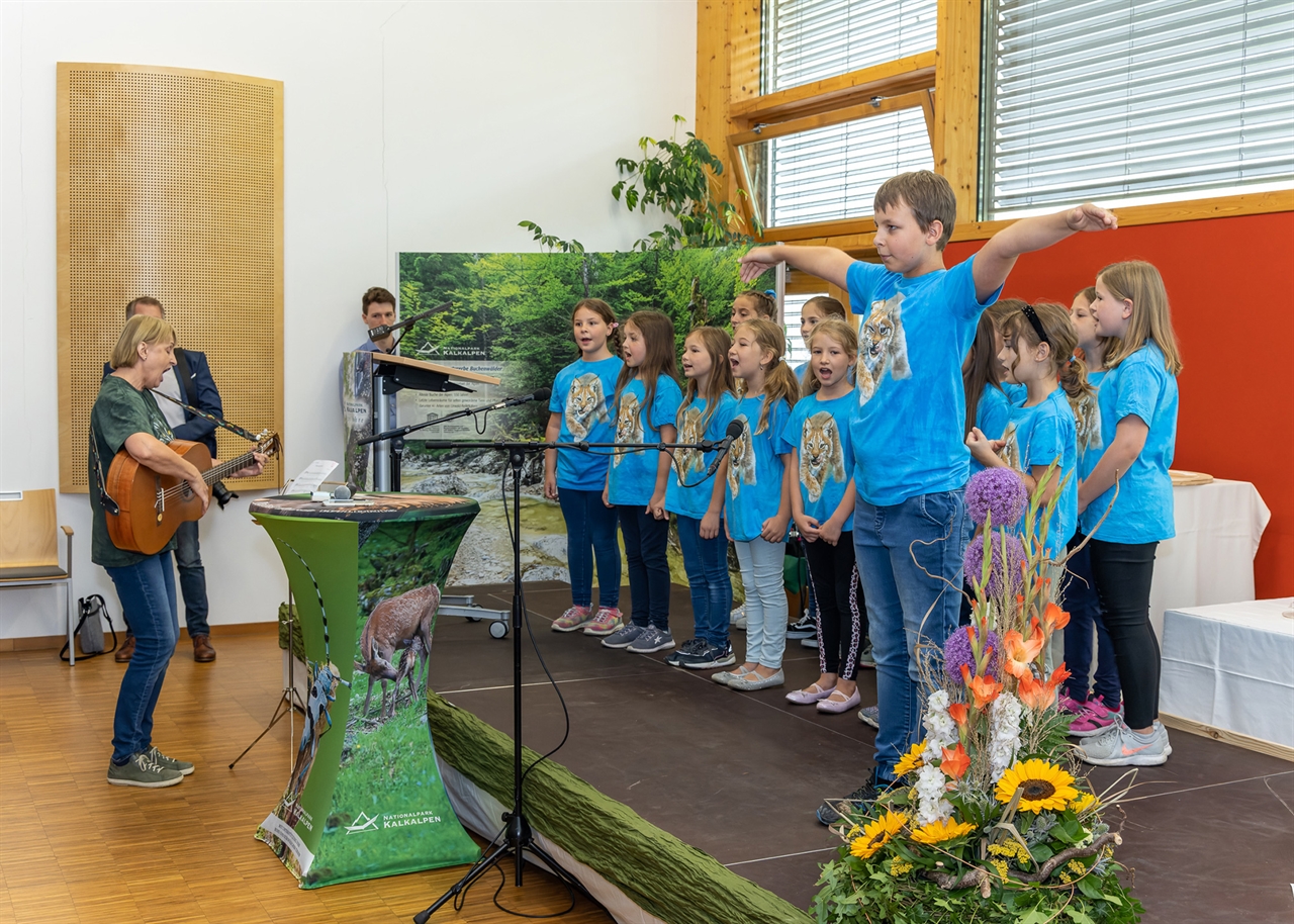 Volksschule Ternberg singt Nationalpark Lied 